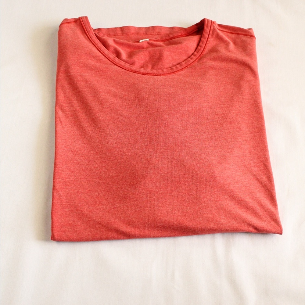 Lululemon men’s t shirt
